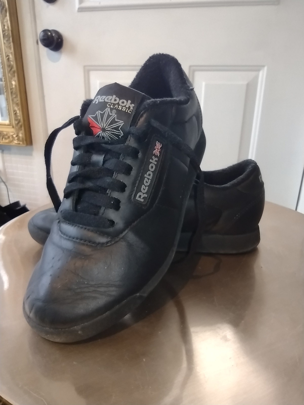Reebok Classic Women Black Leather Sneakers